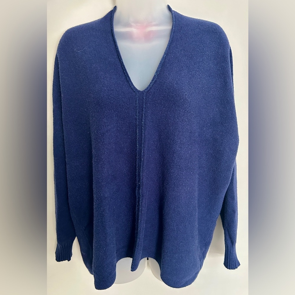 Lilly Pulitzer Medium Navy V Neck Sweater With Sparkle Trim